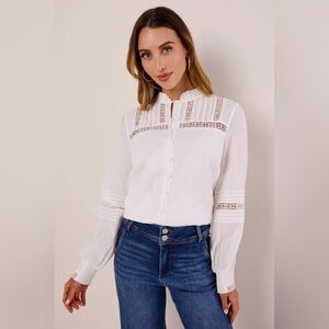 Avara Sable Elegant White Eyelet Lace Trim Blouse NWT Button Up Embellished